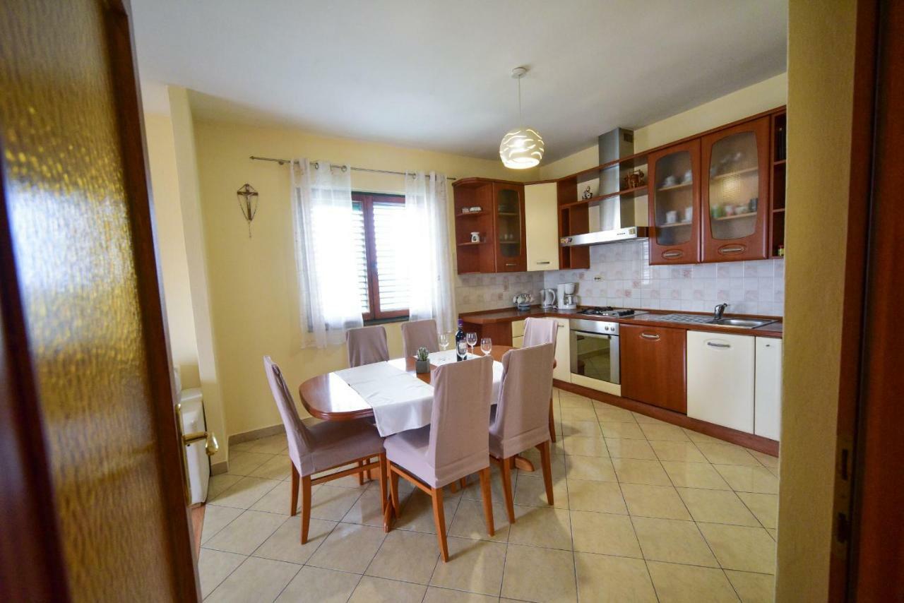 Apartment Marcella 2 Любач Экстерьер фото