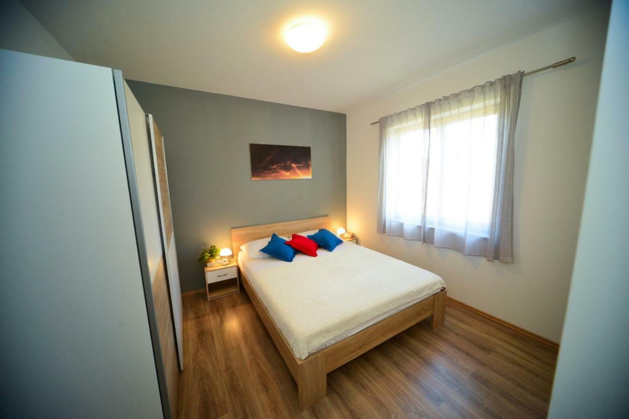Apartment Marcella 2 Любач Экстерьер фото